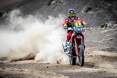 Uitgevallen Dakar-leider Barreda bekritiseert organisatie na bijltjesdag