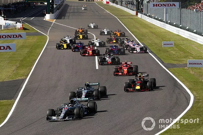 الانطلاقة، لويس هاميلتون، فالتيري بوتاس، مرسيدس، ماكس فيرشتابن، ريد بُل