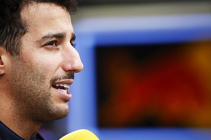 Renault: Pahalı Ricciardo anlaşması, ödenen paraya değer