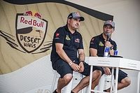 La organización del Dakar acepta las críticas de Loeb y Elena 