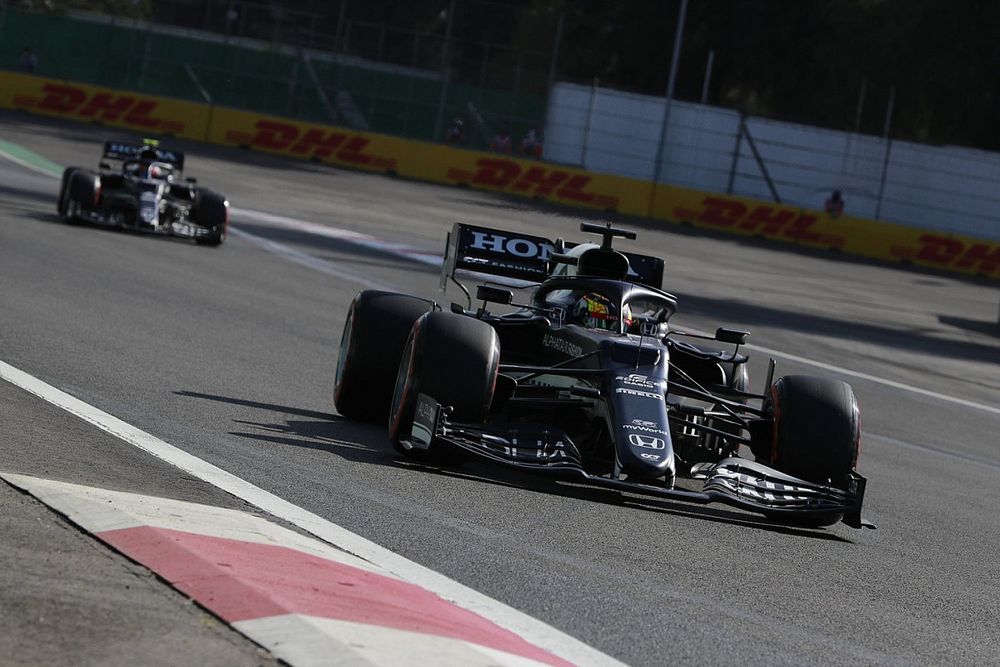 Yuki Tsunoda, AlphaTauri AT02, Pierre Gasly, AlphaTauri AT02