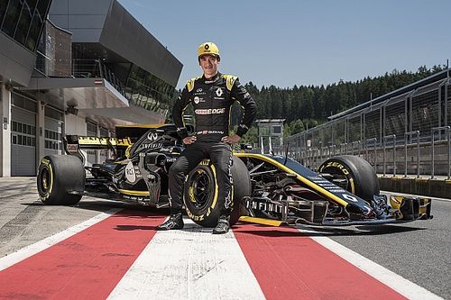 Zhou ya prueba un F1 con Renault