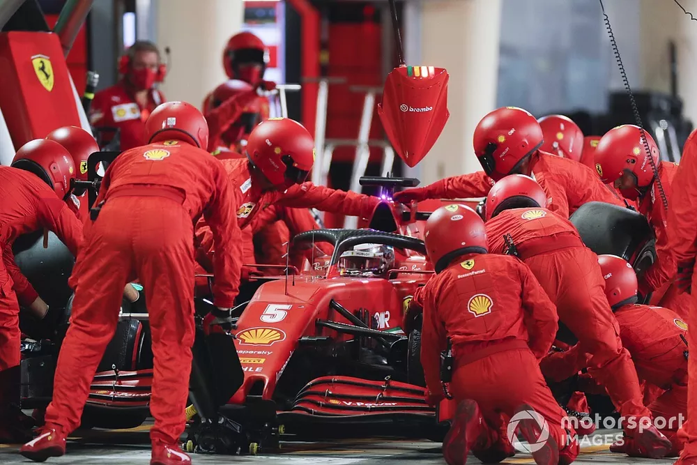 Sebastian Vettel, Ferrari SF1000, makes a stop