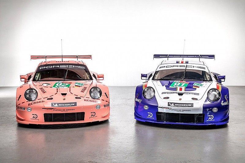 #92 Porsche GT Team Porsche 911 RSR y #91 Porsche GT Team Porsche 911 RSR con decoraciones especiales.