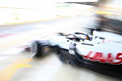 Magnussen majdnem megismételte Grosjean balesetét