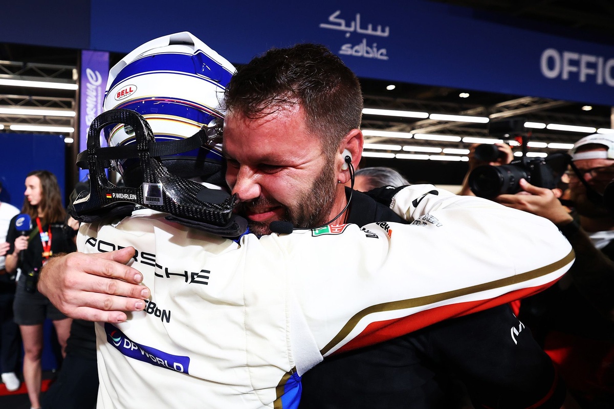 Jake Dennis criticizes Pascal Wehrlein's Formula E title win