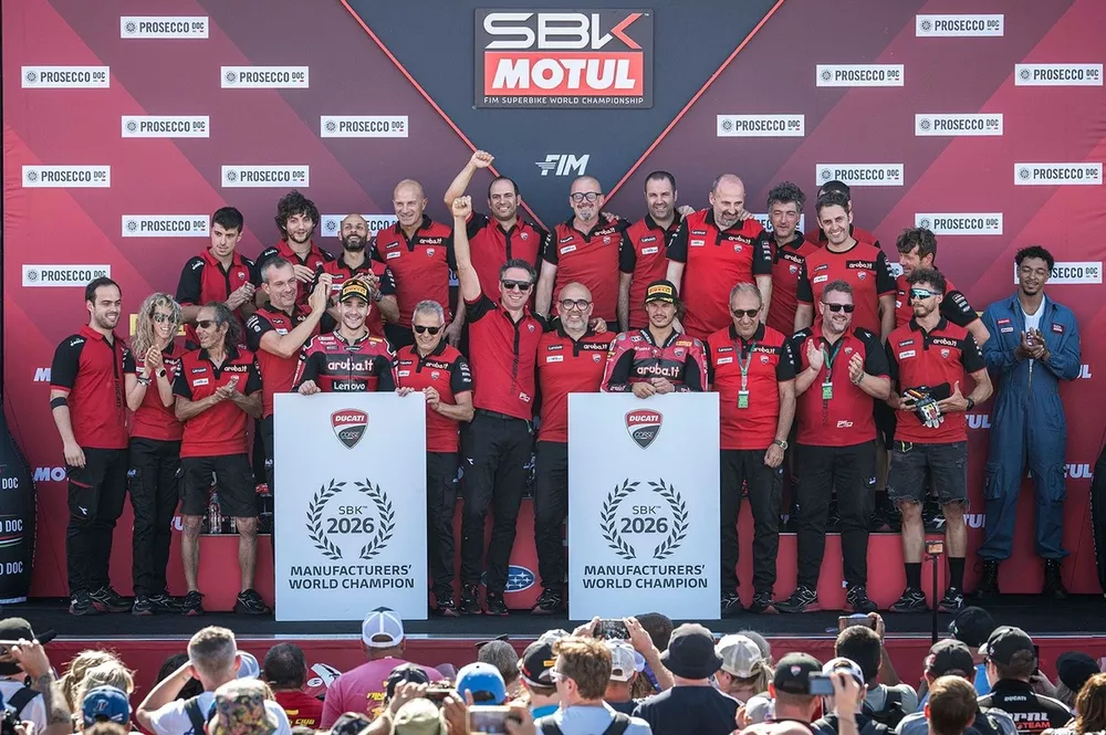 Aruba.it Ducati festeggia il titolo costruttori