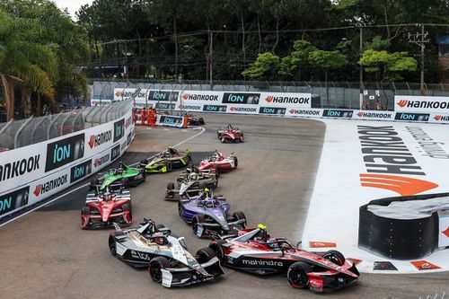 Chaos na inaugurację