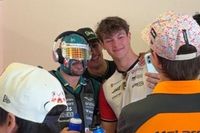 La m&aacute;scara de lucha libre de Alonso que caus&oacute; furor entre los pilotos en M&eacute;xico