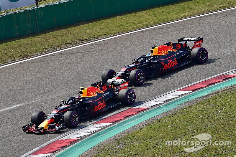 Ricciardo: diferença para Verstappen não mostrou “verdadeira imagem