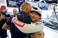 Franz Tost sobre Tsunoda: "&iexcl;Yo estar&iacute;a en el paddock d&iacute;a y noche!"