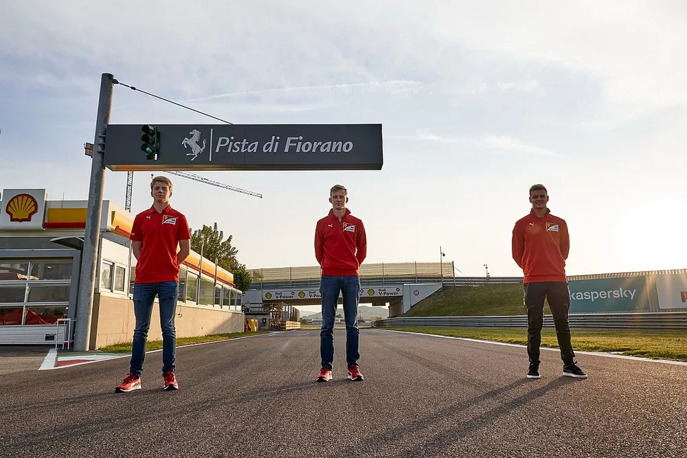 Callum Ilott, Mick Schumacher y Robert Shwartzman, Ferrari Driver Academy
