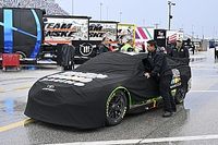 Final de la temporada regular NASCAR en Daytona retrasado por lluvia