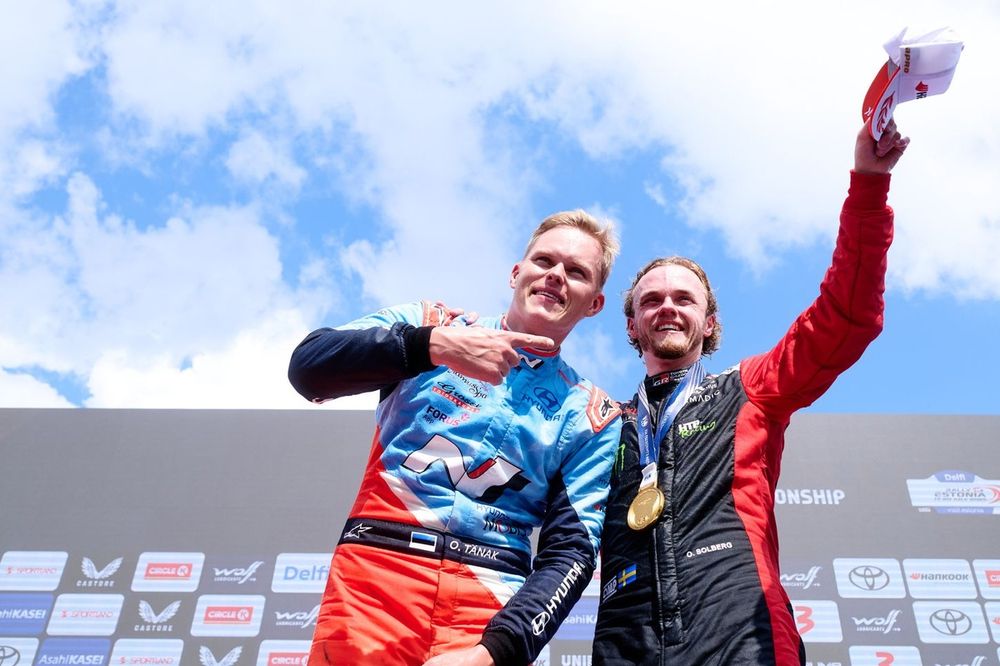 Podium: Ott Tänak, Hyundai World Rally Team, Oliver Solberg, Toyota Gazoo Racing WRT