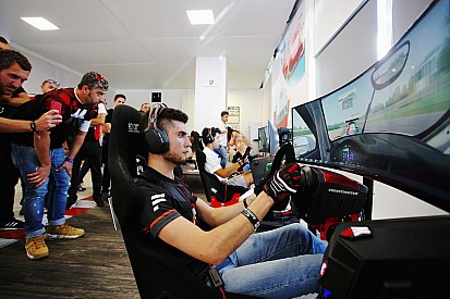 Carrera Cup Italia, Innocenti: "l'eSport un successo oltre le attese, basi solide per una seconda stagione"