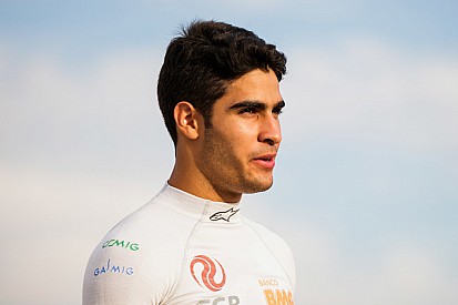 Камара вошел в молодежную программу McLaren