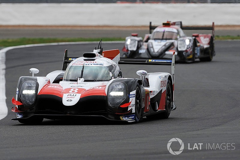 Alonso en Toyota winnen ook in Silverstone