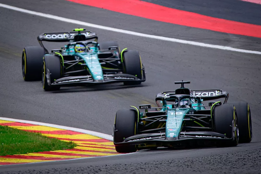 Lance Stroll, Aston Martin Racing AMR23, Fernando Alonso, Aston Martin Racing AMR23