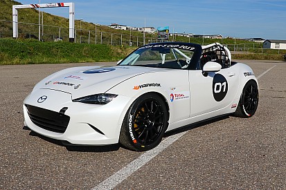 Mazda mikt met vernieuwde MX-5 op succes in nationale autosport
