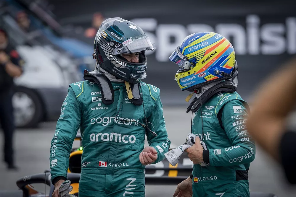 Lance Stroll, Aston Martin F1 Team, Fernando Alonso, Aston Martin F1 Team, charla en el Parc Ferme tras la Calificaci&oacute;n
