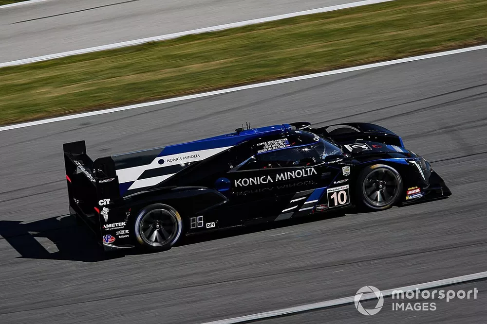#10 Wayne Taylor Racing Cadillac DPi-V.R. Cadillac DPi, DPi: Renger Van Der Zande, Ryan Briscoe, Scott Dixon, Kamui Kobayashi