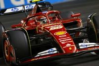 Por qué Sainz no fue sancionado por "cortar" la entrada a boxes en Las Vegas