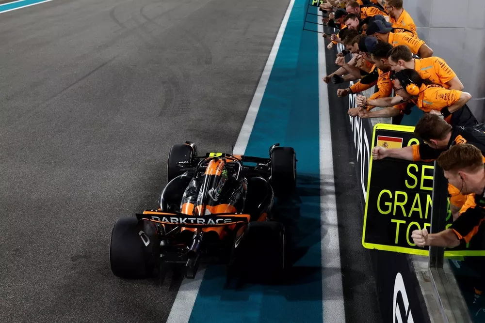 Lando Norris, McLaren MCL38