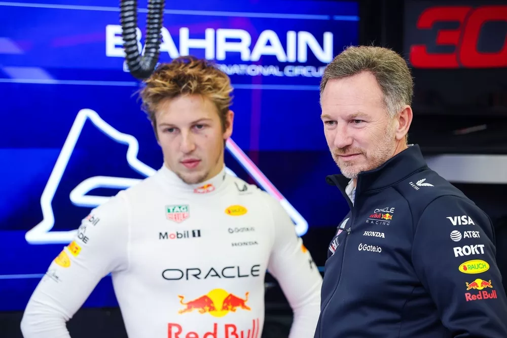 Christian Horner, team principal Oracle Red Bull Racing, Liam Lawson, Red Bull Racing RB21