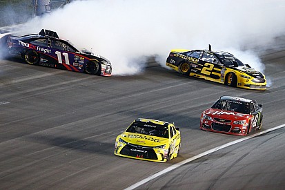 Kenseth finally shakes bad luck, earning his first top five of 2016