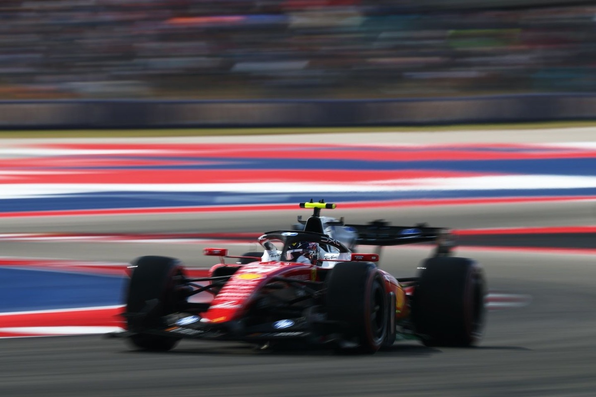 Hamilton lidera la FP3 de Austin con Verstappen cerca; Alonso sueña con la Q2