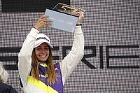 Marta Garc&iacute;a domina en su primera victoria en W Series