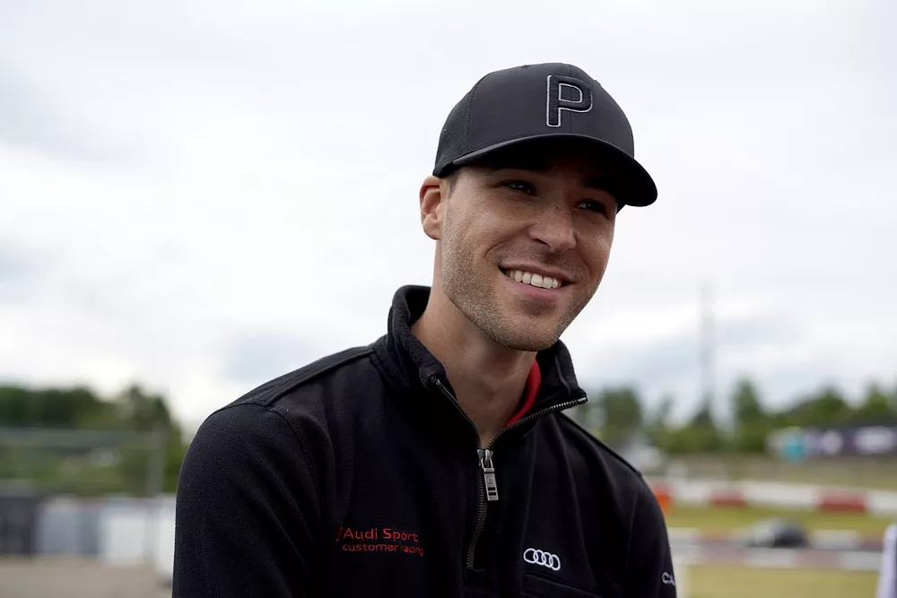 #15 Audi Sport Team Phoenix Audi R8 LMS GT3 Evo 2: Kelvin van der Linde