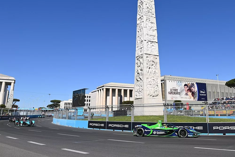 Robin Frijns, Envision Racing, Audi e-tron FE07, Mitch Evans, Jaguar Racing, Jaguar I-TYPE 5