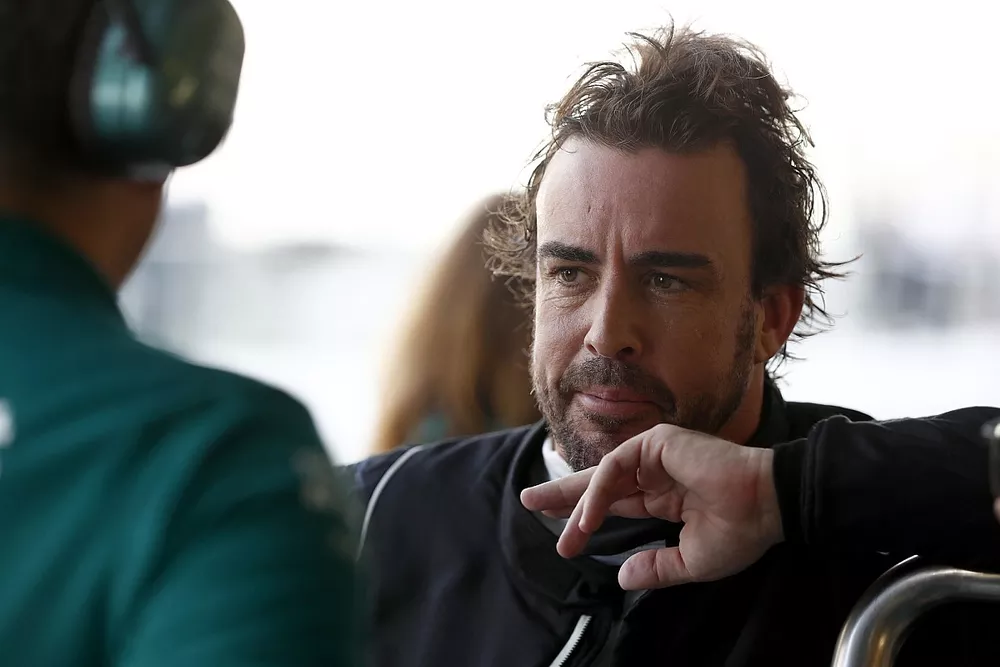 Fernando Alonso, Aston Martin
