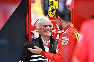 Ecclestone: Ferrari debería optar por Verstappen sobre Hamilton