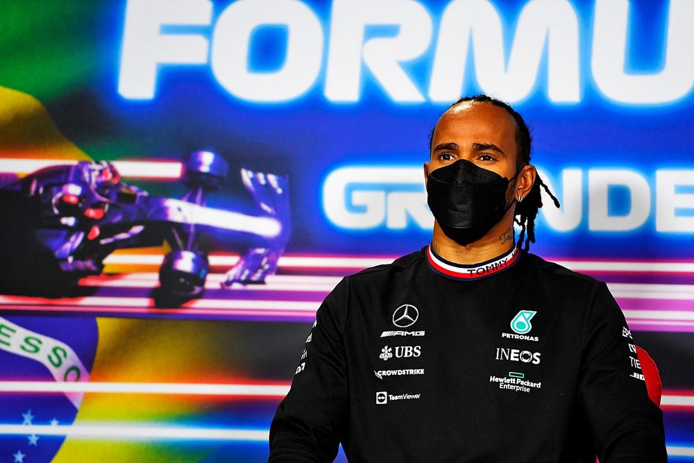 Lewis Hamilton, Mercedes en la rueda de prensa