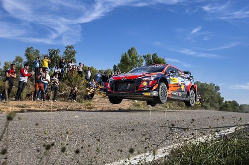 Neuville no perdona y peligra podio de Ogier tras sábado en España