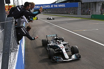 Hamilton borra la sonrisa de Ferrari en Monza en modo campeón