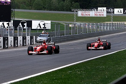 Áustria 2002 x Rússia 2018: a comparação lado a lado