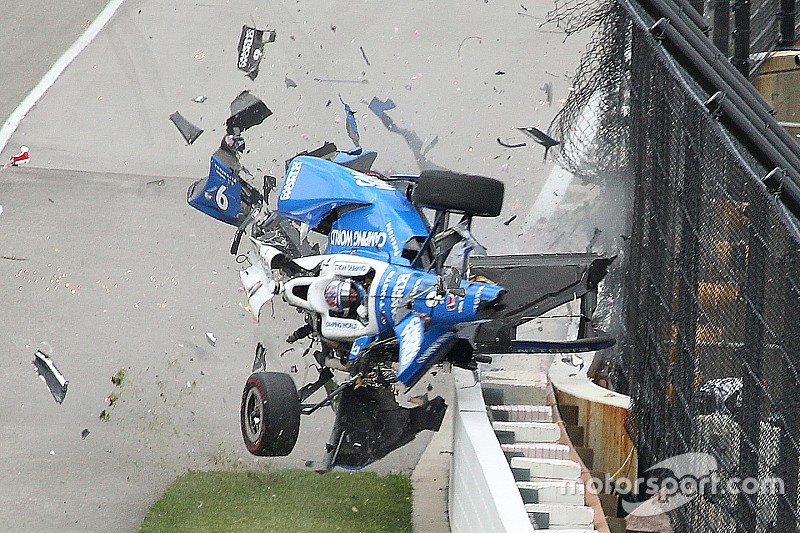 Photos L'incroyable crash de Scott Dixon à l'Indy 500