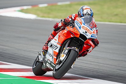 Lorenzo snelste op vrijdag in Barcelona, crash Marquez