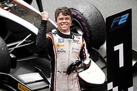 De Vries gana en una carrera con un extra&ntilde;o incidente