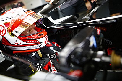 Haas-teambaas: “Magnussen is geen wilde coureur”