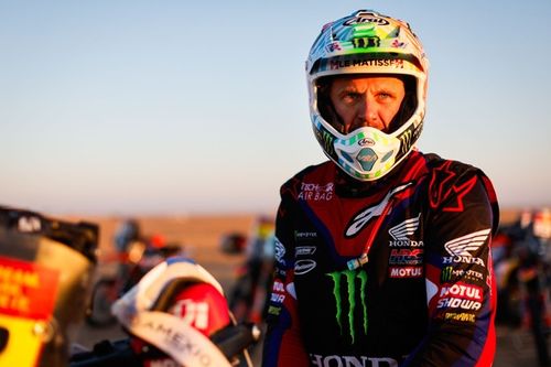Discusión entre dos pilotos de punta en motos por recortar la etapa 11 del Dakar