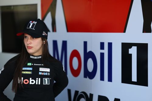 Antonella Bassani detalha planejamento para estreia na Stock Car: 'Tem sido muito &uacute;nico'