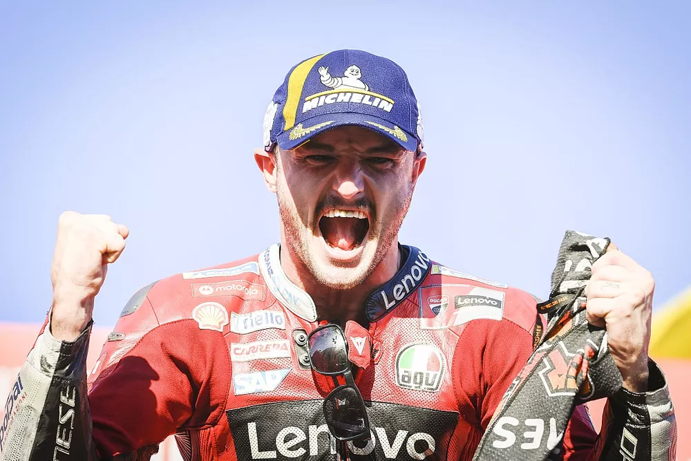 Le vainqueur Jack Miller, Ducati Team, sur le podium