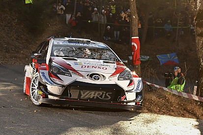 Monte-Carlo, PS1: Toyota super con Tanak e Meeke. Neuville prova l'azzardo con gomme senza chiodi