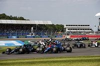 Alonso sobre Vettel: ten&iacute;a muchas ansias al llegar a la curva