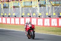 Acosta, "condicionado" por una pieza mal montada o rota en su moto