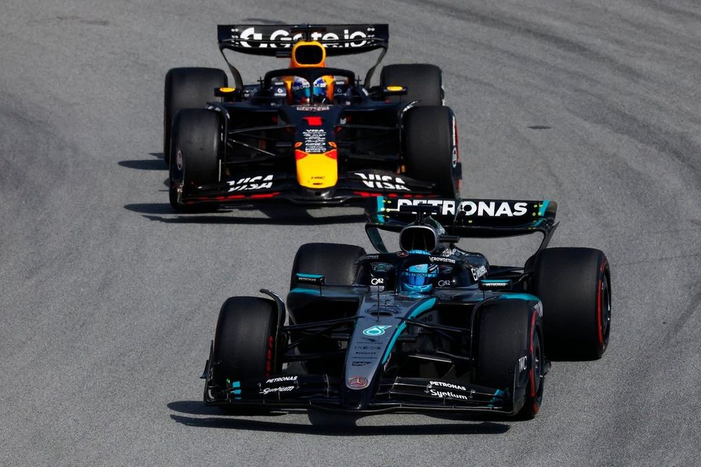 Max Verstappen, Red Bull Racing, George Russell, Mercedes